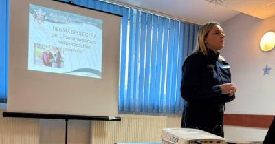 Seniorzy z Kosowa Lackiego uczą się jak unikać oszustw